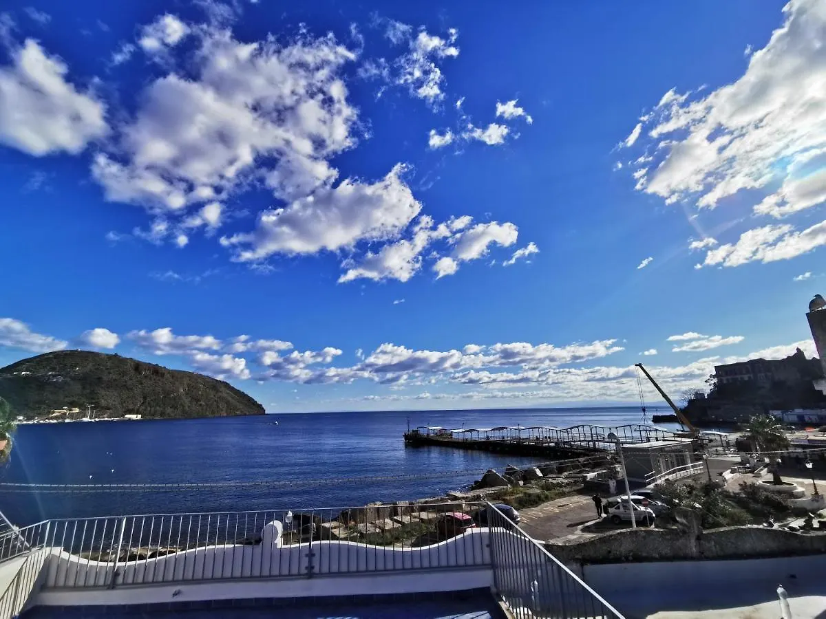 Lo Nardo Accommodation Lipari  Aparthotel Lipari (Isola Lipari)