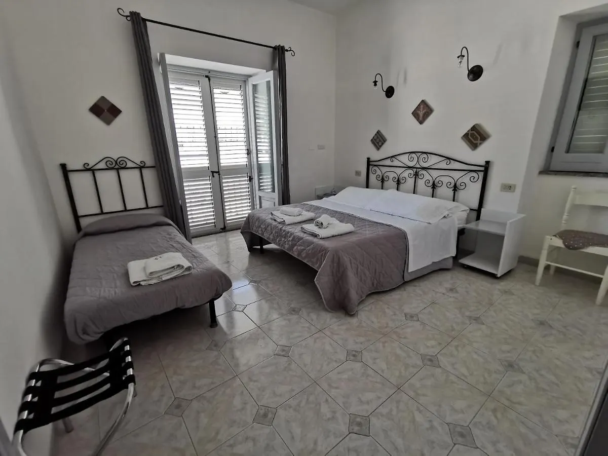 Lo Nardo Accommodation Lipari  Aparthotel