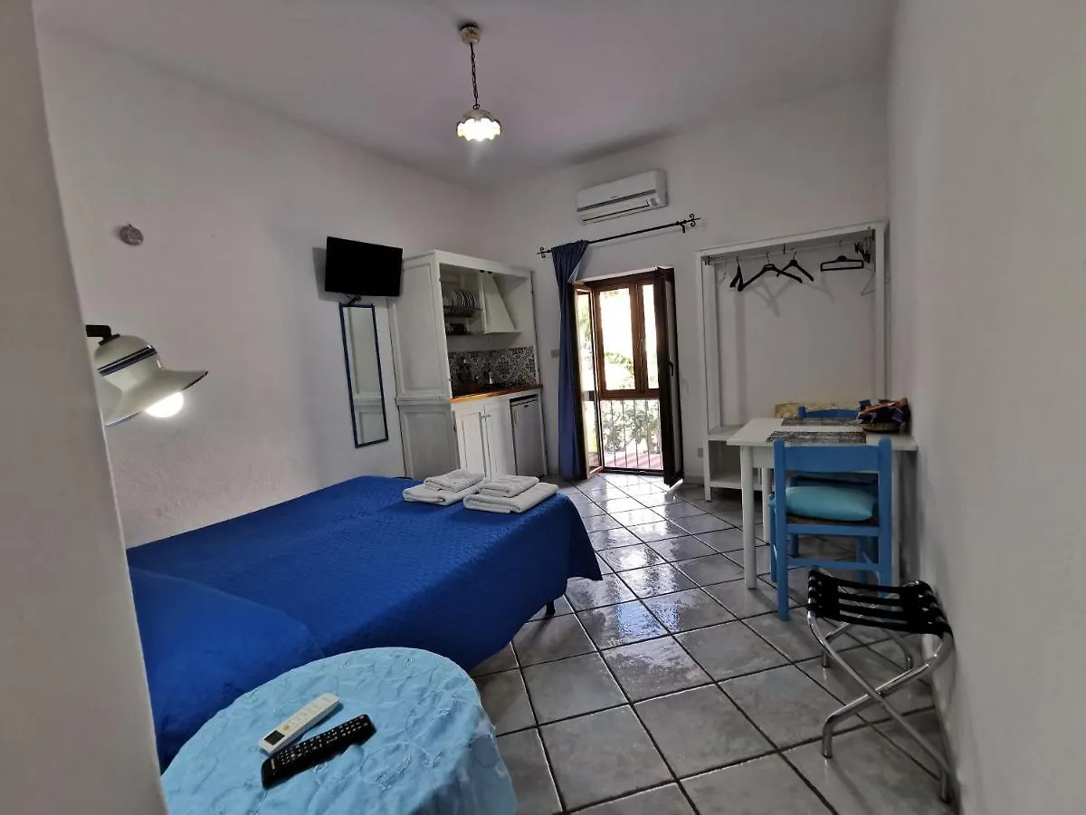 Lo Nardo Accommodation Lipari  Aparthotel Lipari (Isola Lipari)