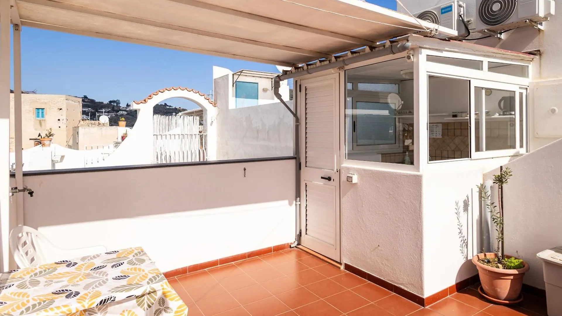 Aparthotel Lo Nardo Accommodation Lipari