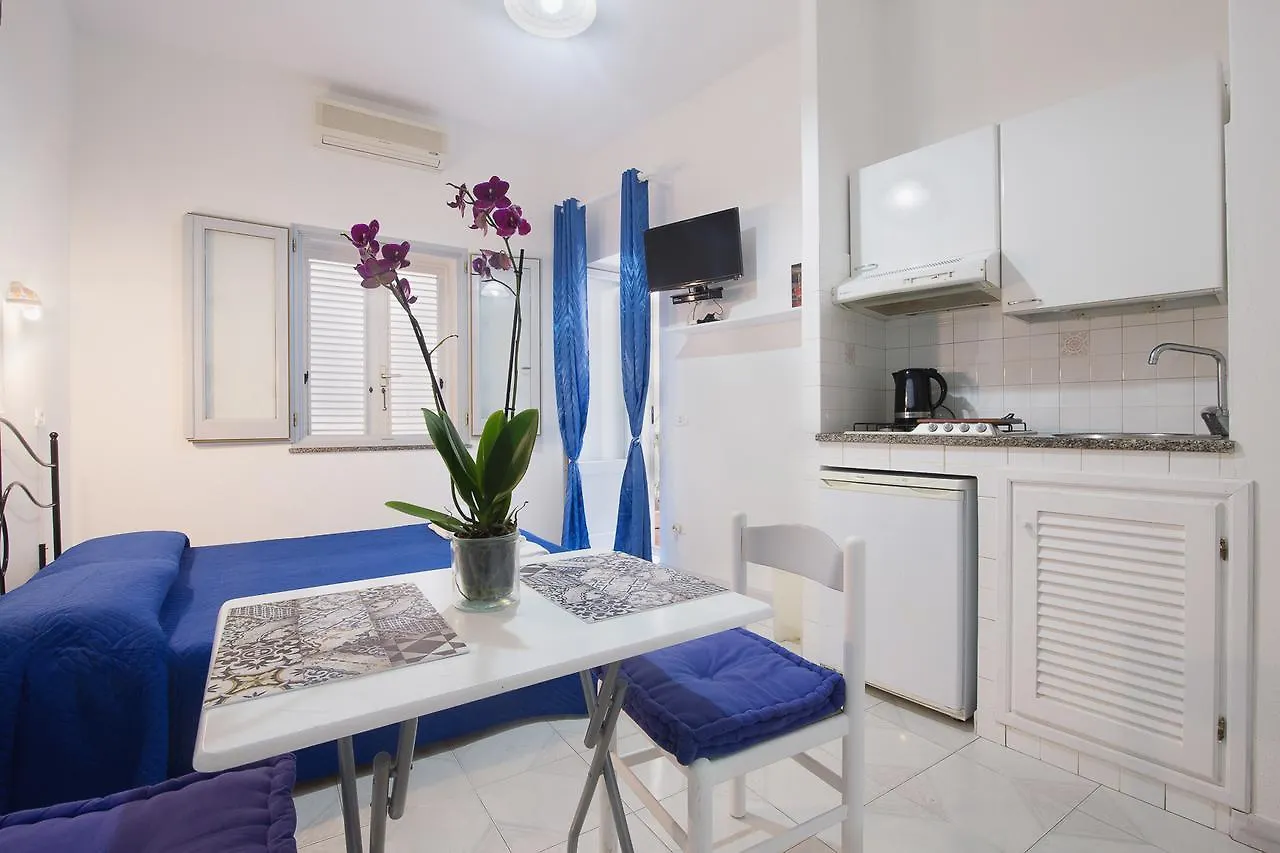 Lo Nardo Accommodation Lipari  Aparthotel Lipari (Isola Lipari)