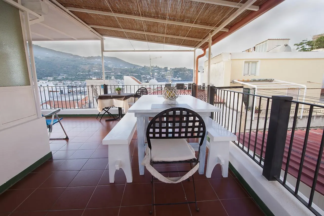 Lo Nardo Accommodation Lipari  Aparthotel Lipari (Isola Lipari)