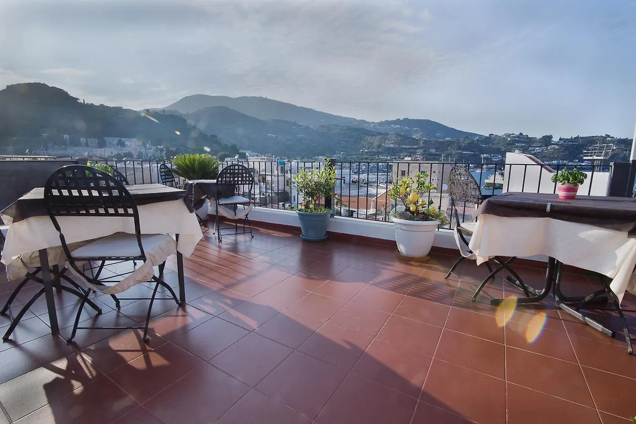 Lo Nardo Accommodation Lipari  Aparthotel Lipari (Isola Lipari)