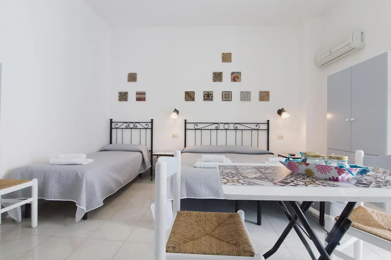 Aparthotel Lo Nardo Accommodation Lipari