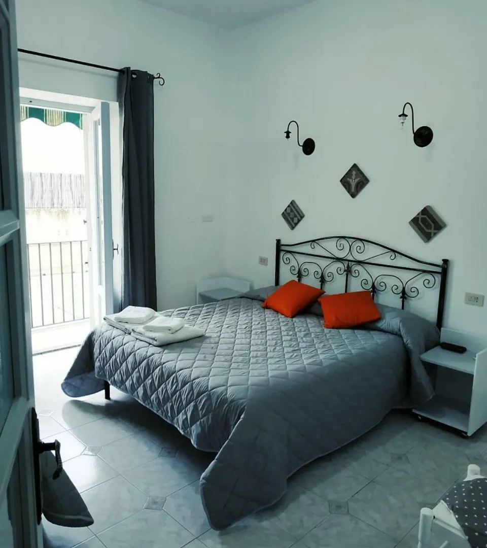 Lo Nardo Accommodation Lipari  2*, Lipari (Isola Lipari) Italy