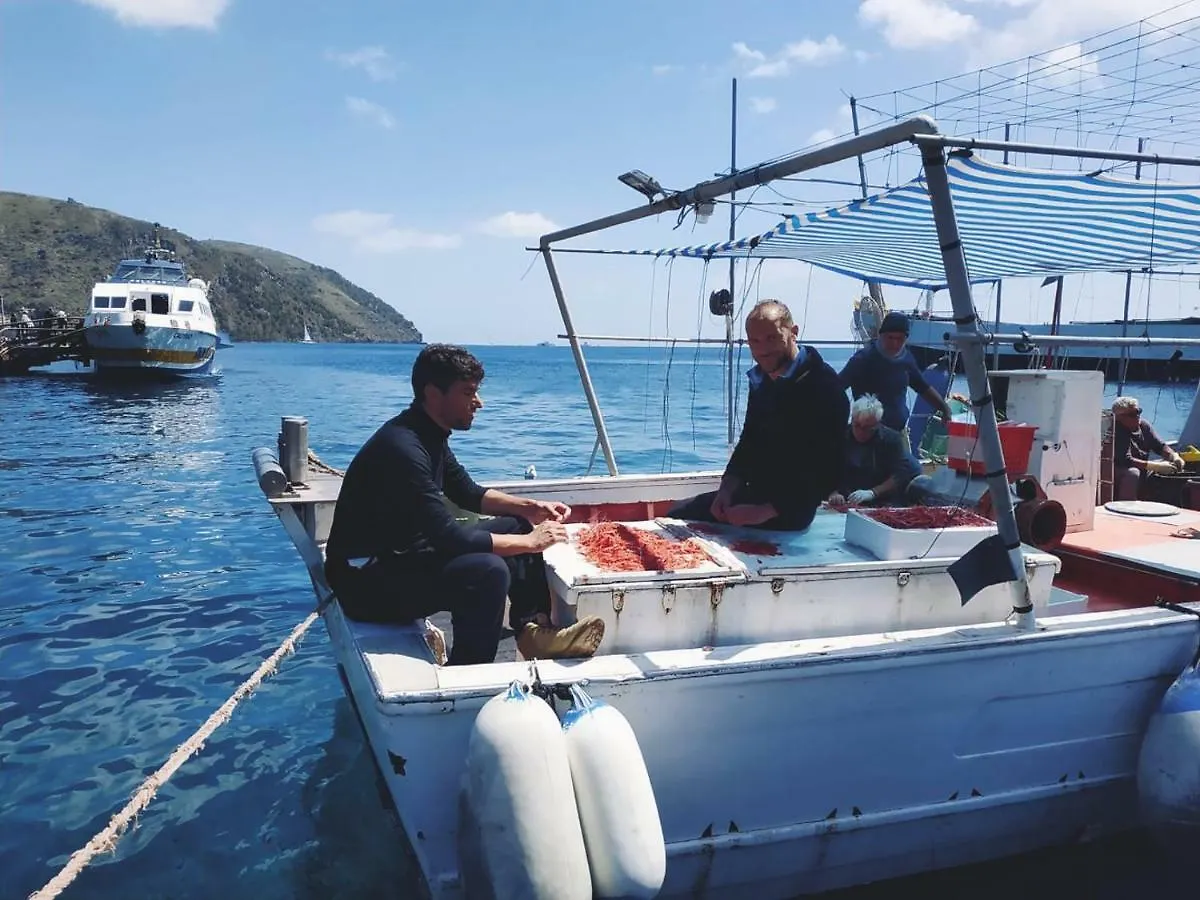 Lo Nardo Accommodation Lipari